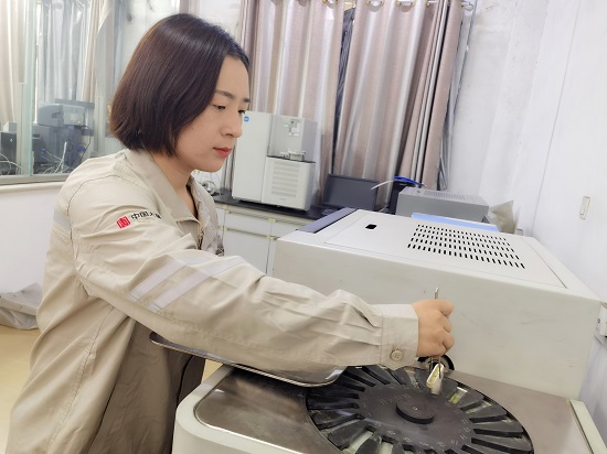 【大唐榜樣】胡盼盼：柔肩擔責  鏗鏘綻放 - 副本.jpg